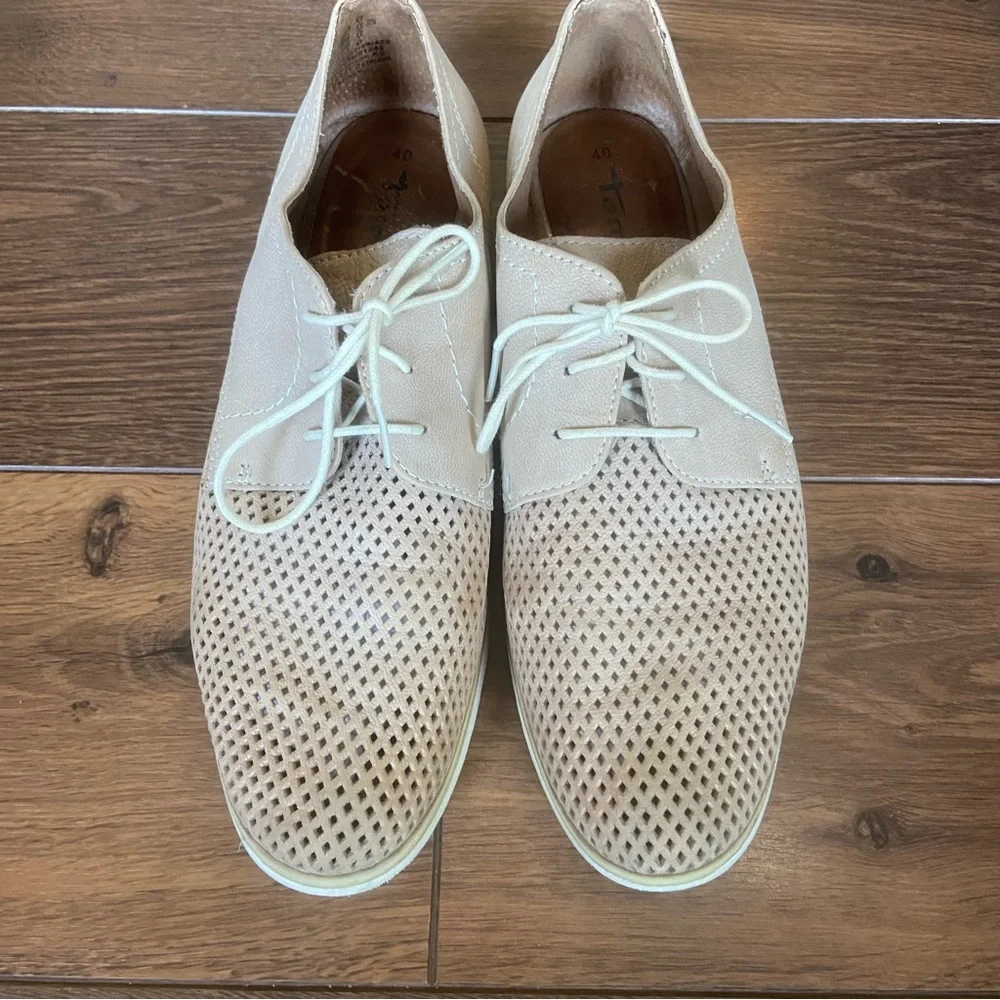 Elegant Beige Lace-Up Oxfords for Men